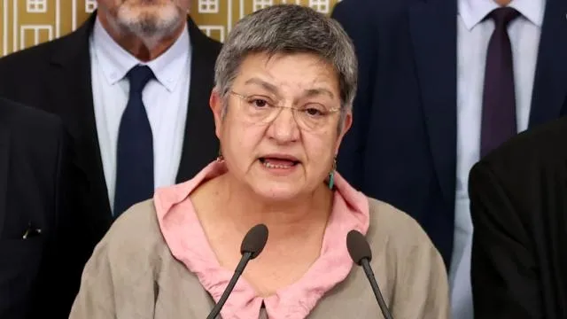 İzmir Barosu Genel Kurulu’nda sözde avukat Aryen Turan’dan TSK’ya iftira terör örgütü PKK’ya destek!