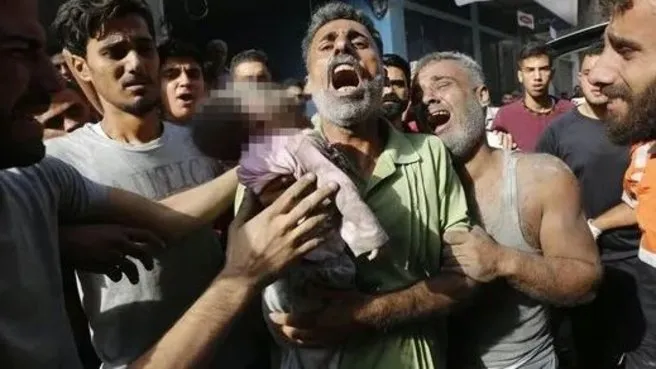 Katil İsrail Gazze’de yardım bekleyenler sivilleri vurdu!