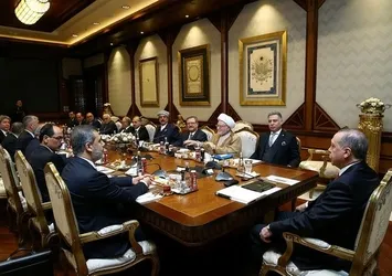 Erdoğan, Türkmenleri Külliye'de kabul etti