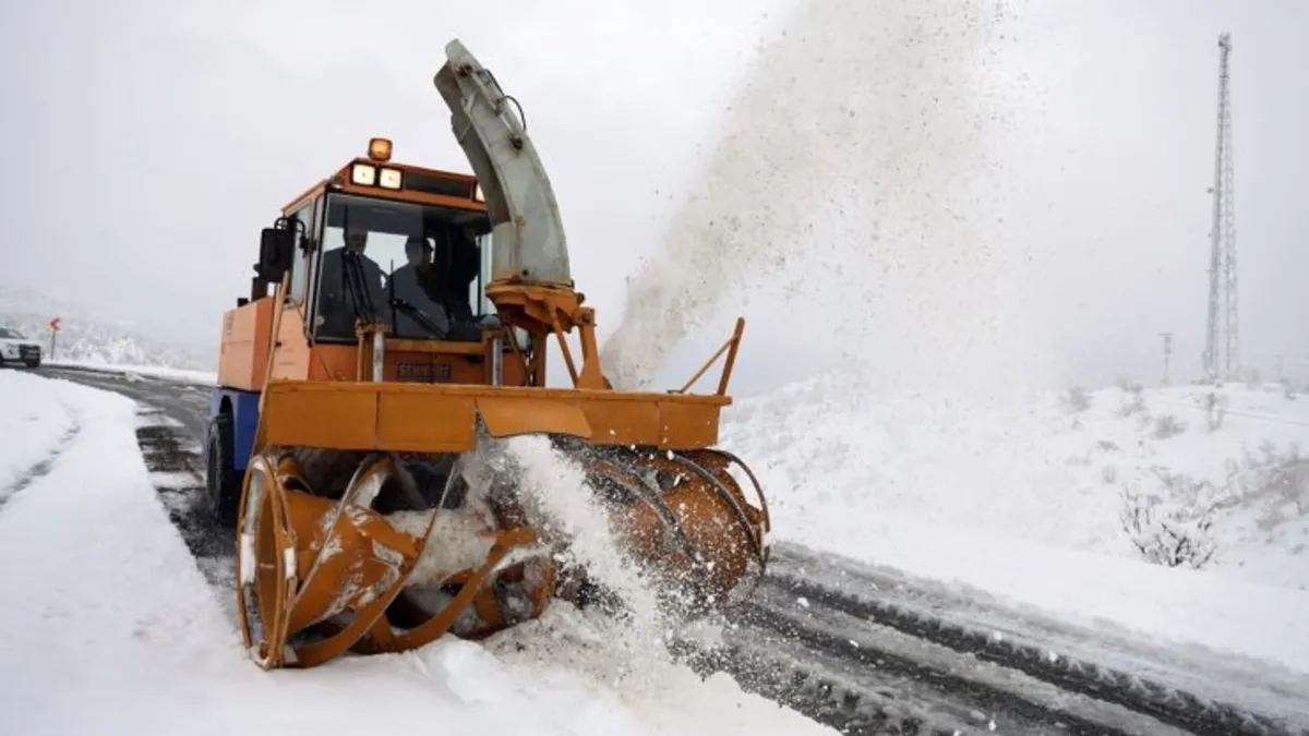 Bingöl'de beyaz esaret: 191 köy yolu ulaşıma kapandı
