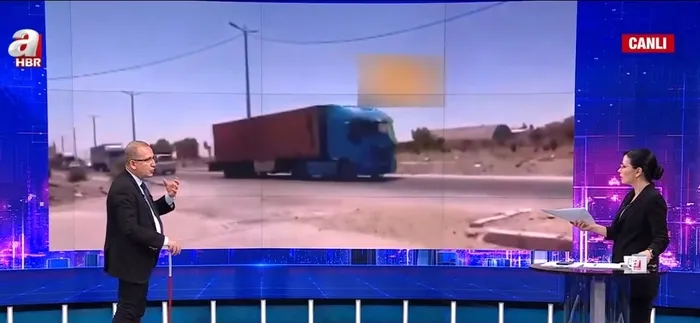 abd-suriyede-pkkyi-havadan-da-mi-savunacak-uzman-isimlerden-carpici-yorum-pkknin-guvenligini-saglamak-icin-yap-1721945529158.jpg ABD PKK'yı havadan da savunacak! Uzman isimlerden çarpıcı yorum: PKK'nın güvenliğini sağlamak için yapıyorlar | Amerika hiçbir silahını geri götürmez - 4