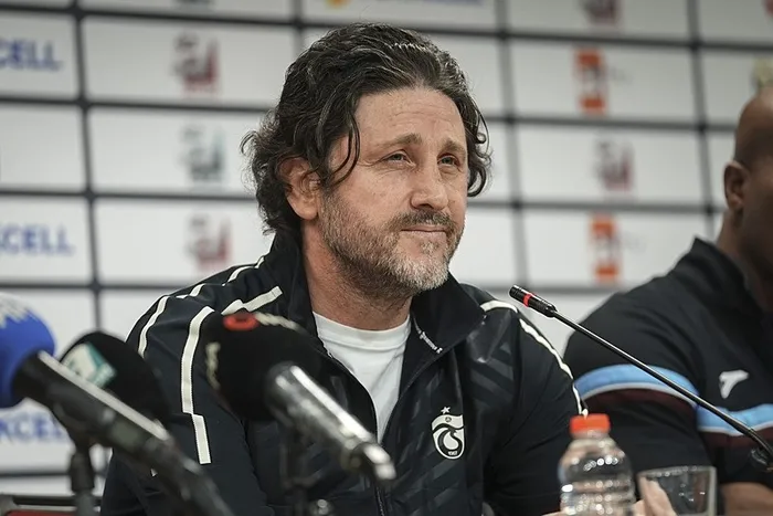 turkcell-super-kupada-dev-derbi-galatasaray-ile-trabzonspor-karsi-karsiya-1767555127724.jpeg Trabzonspor Teknik Direktörü Fatih Tekke (AA)