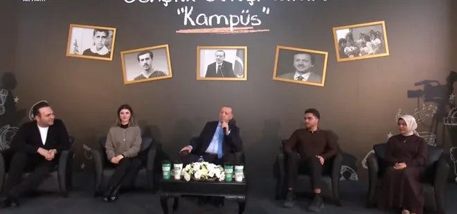  Gençlerle bir araya geldi