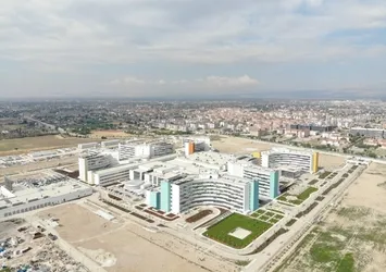 Konya Şehir Hastanesi hasta kabulüne başladı