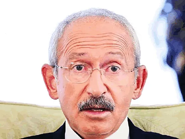 bakan-varanktan-kilicdaroglunun-skandal-tercuman-cikisina-sert-tepki-rezilsin-1657923365025.jpg Bakan Varank'tan Kılıçdaroğlu'nun skandal 'tercüman' çıkışına sert tepki: Rezilsin - 4