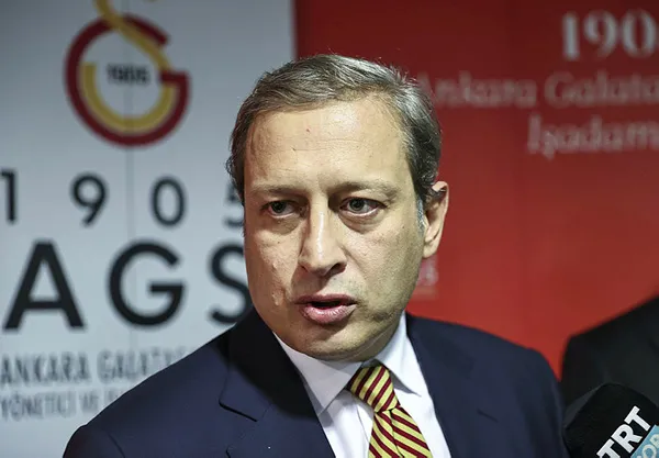 galatasarayin-yeni-baskani-burak-elmas-kimdir-iste-burak-elmasin-hayat-hikayesi-1624132242821.jpg Galatasaray'ın yeni başkanı Burak Elmas kimdir? İşte Burak Elmas'ın hayat hikayesi - 2