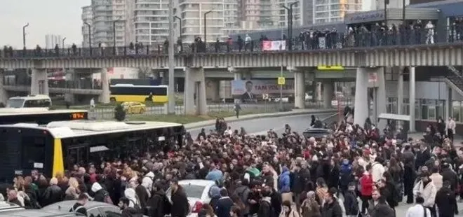 Yenikapı-Atatürk Havalimanı metrosu arızalandı vatandaş yine yollarda kaldı! Ekrem İmamoğlu’na isyan