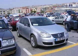 İkinci el araç satışında yeni dönem başlıyor! Sahibinden.com’dan ’6 bin km ve sıfır araç’ düzenlemesi