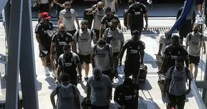 Beşiktaş Yunanistan’a böyle geldi