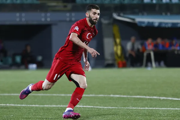 Doğukan Sinik’in yeni adresi İngiltere! Hull City ile anlaşma tamam