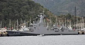 Savaş gemisi TCG Zıpkın ziyarete açıldı