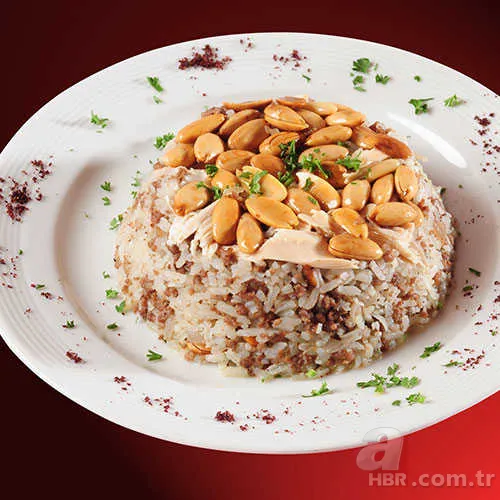 Eskilerden günümüze ulaşan lezzet: İstanbul pilavı tarifi 9