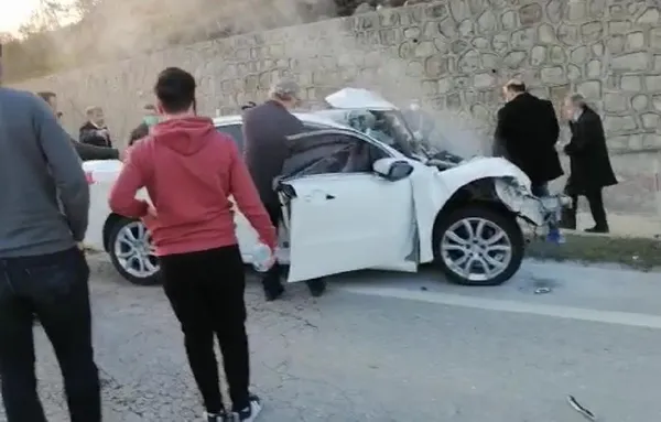 1616875420037.jpg Düzce'de feci kaza! 3 kişi öldü 11 kişi yaralandı - 5