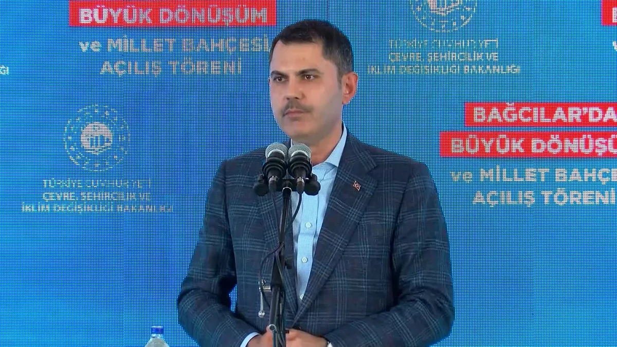 Çevre Şehircilik ve İklim Değişikliği Bakanı Murat Kurum'dan CHP'ye tepki: Roma'da Paris'te parti yapmaya gelince...