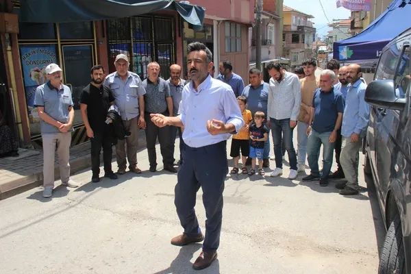 3-yasindaki-ertugrul-otomobilin-carpmasiyla-oldu-acili-baba-konustu-1655907004542.jpg 3 yaşındaki Ertuğrul otomobilin çarpmasıyla öldü! Acılı baba konuştu - 2