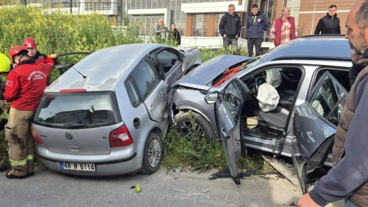 Susurluk’ta çift taraflı trafik kazası: 4 kişi yaralandı