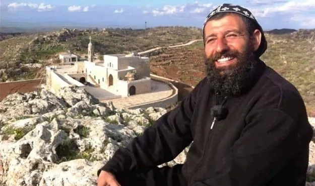 Mor Yakup Manastırı Rahip Sefer Bileçen’i PKK’lı teröristlerin günlüğü yakalattı