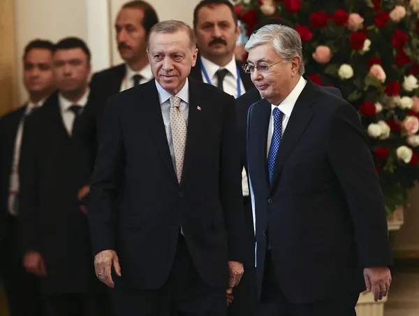 Son dakika: Başkan Erdoğan, Kazakistan dönüşü basın mensuplarının sorularını yanıtladı