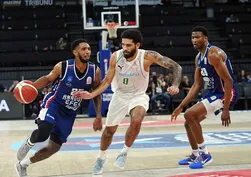Anadolu Efes'ten 16 sayı farkla galibiyet! Biotekno Körfez Basket'i 93-77 yendi