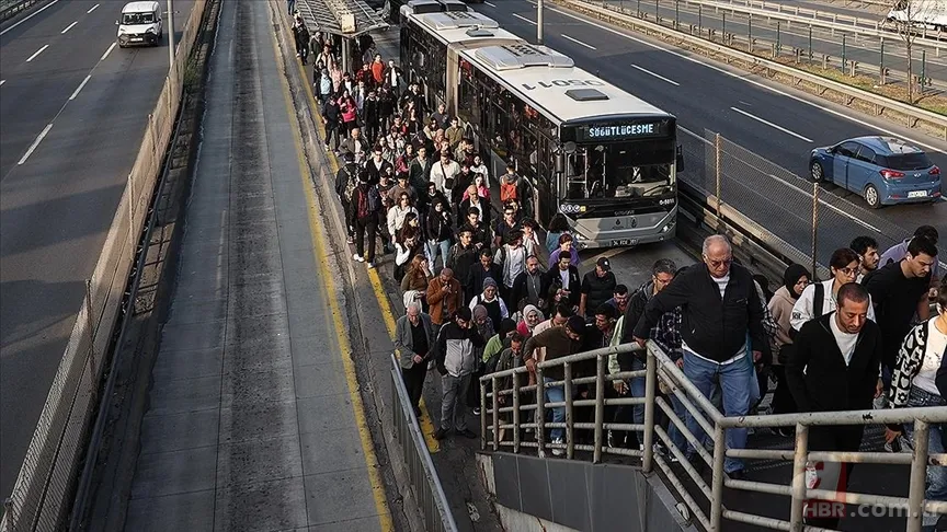 Bugün metrobüsler çalışıyor mu? 20 Mart Perşembe metrobüs seferleri durduruldu mu, son durum ne? 3