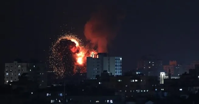 Katil ordusundan Gazze’de çok sayıda saldırı! Ölüler ve yaralılar var