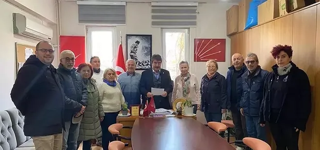 CHP Foça yönetimi istifa etti! Bu istifalarla birlikte yönetim düştü
