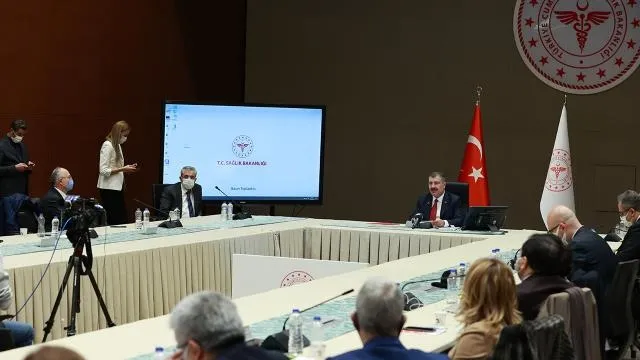 Son dakika: Aşılamada 3. adım! 85 yaş ve üzerindeki vatandaşlar da evlerinde aşılanıyor - 8