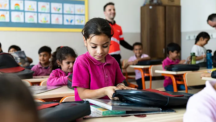 1757758261816.jpeg THY'nin uçak koltukları okul çantasına dönüştü