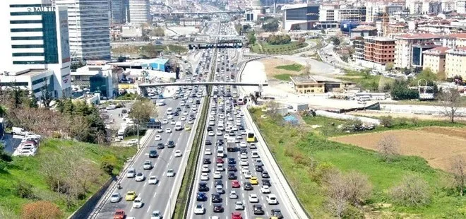 Son dakika: 82 saatlik kısıtlama öncesi İstanbul’da trafik kilit