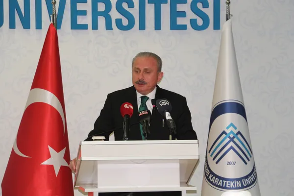 TBMM Başkanı Şentop’tan ’başörtüsü’ açıklaması: Kanun bağlamında ele almak yanlış