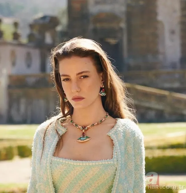 Serenay Sarıkaya "Yıl bitmeden..." deyip yayınladı! Yine beğenilmedi... 2