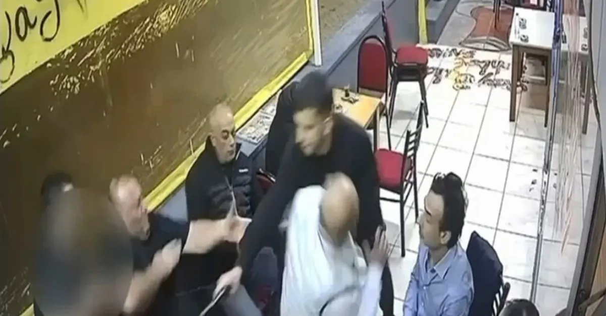 Kocaeli'deki çay ocağında silahlı saldırı