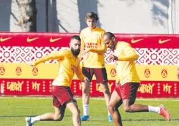 Terim’siz ve Falcao’suz antrenman