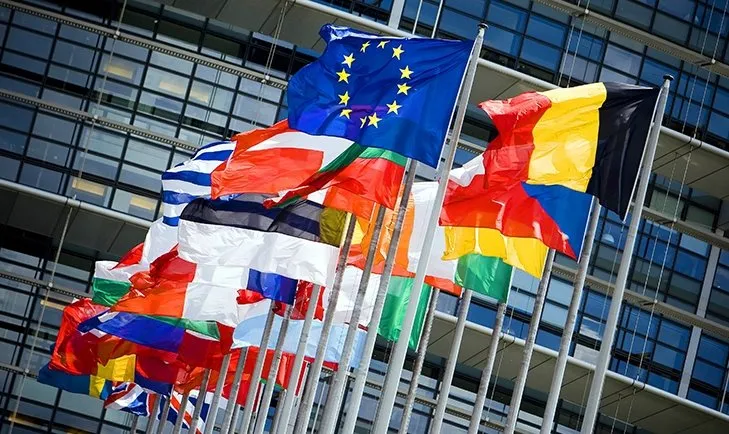 Son Dakika Avrupa Birligi Vize Ucret Zammini Onayladi