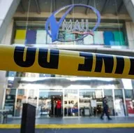 Filipinlerde alışveriş merkezinde onlarca kişi rehin alındı