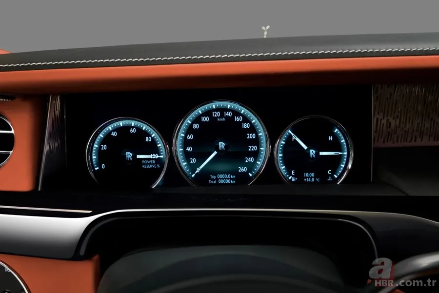 İşte Rolls-Royce'un sekizinci kuşak "Yeni Phantom"u 22