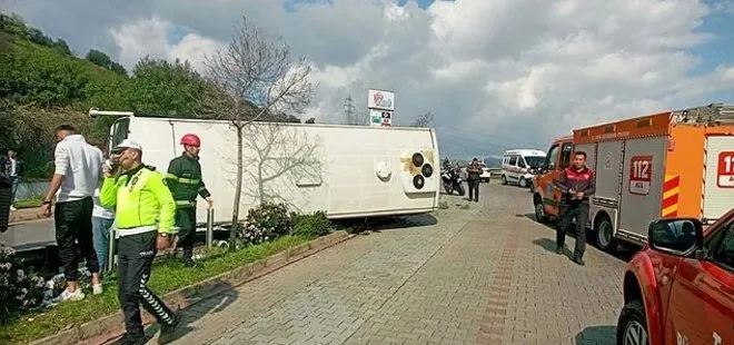 Aydın’da kontrolden çıkan yolcu otobüsü devrildi: 2’si ağır 27 yaralı