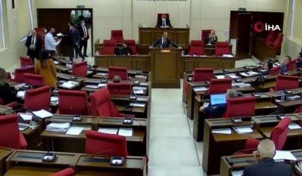 KKTC'deki son deprem Meclis’te de hissedildi! İşte korku dolu o anlar - 3