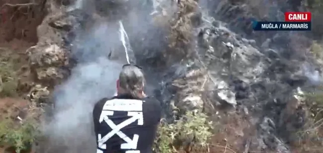 devlet-millet-el-ele-alevlere-karsi-mucadele-ediyor-o-anlari-a-haber-goruntuledi-1627714170644.jpg Devlet-Millet el ele alevlere karşı mücadele ediyor! O anları A Haber görüntüledi