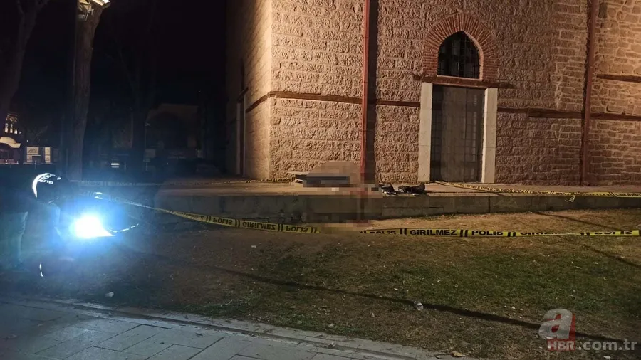 Konya’da “Ne oturuyorsunuz?” tartışması kanlı bitti: 1 ölü 3