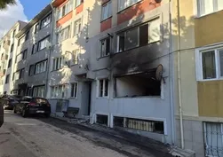 4 katlı binada doğal gaz kaynaklı patlama: 6 kişi yaralandı, 2 daire kullanılamaz hale geldi