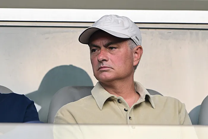 Jose Mourinho’dan Galatasaray sözleri: Hakemler farklı bakıyorlar