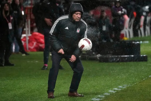 Beşiktaş istiyordu Galatasaray’a imza atıyor! Leblebi gibi gol atacak