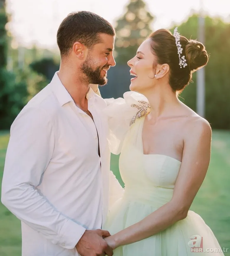 Yıldız Çağrı Atiksoy ile Berk Oktay'ın kızı Mira Milena annesinin kopyasıymış! 3