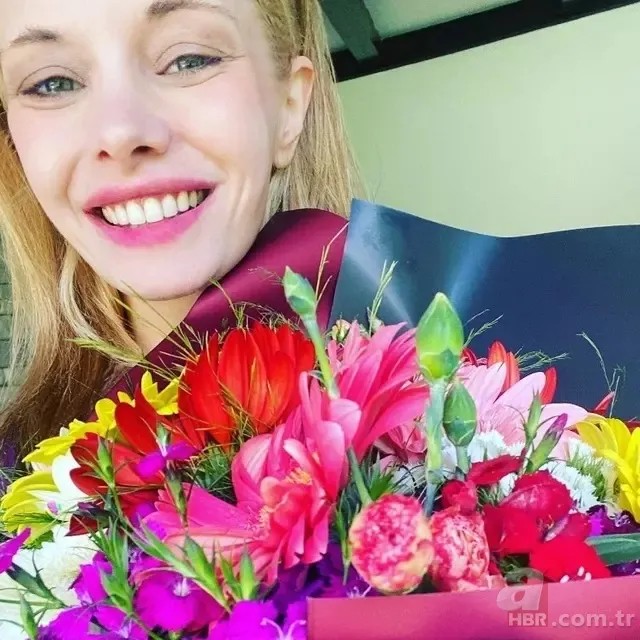 Ebru Yaşar süper lüks yatından ilk pozlarını yayınladı! Yüzen sarayın fiyatı dudak uçuklattı 17