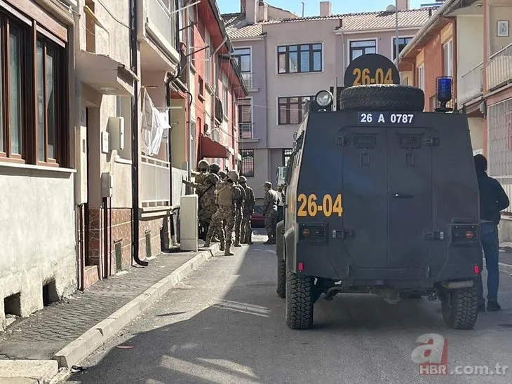 Eskişehir’de polise silahla saldırarak kaçan cezaevi kaçağı kıskıvrak yakalandı
