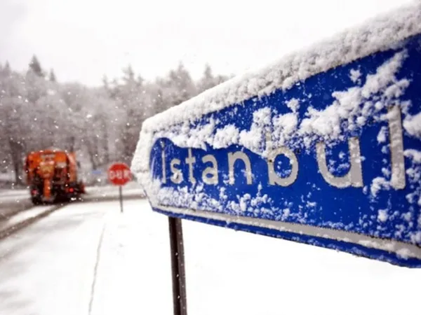 İstanbul’da hava 4 derece soğuyacak! Kar Balkanlar’dan giriş yaptı! Meteoroloji tarih verdi | İşte 5 günlük hava durumu