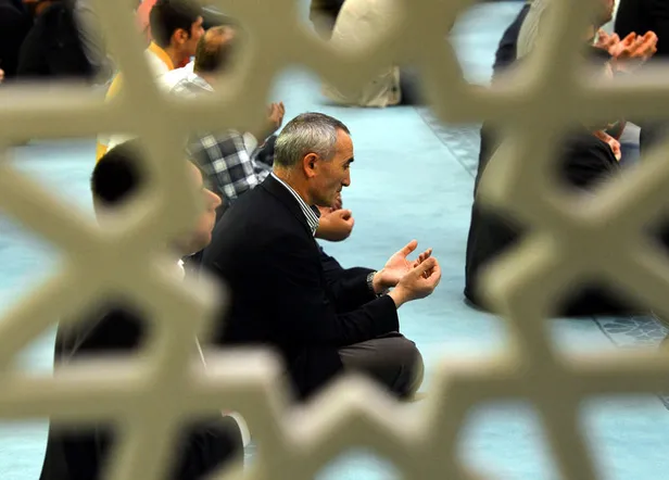 26 Mart Cuma hutbesi konusu: Berat Gecesi: Af ve Mağfiret Gecesi! 2021 Diyanet Berat Kandili ne zaman, hangi gün? - 7
