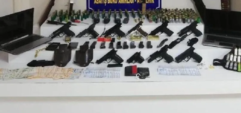 Istanbul Da Silah Satisi Yapilan Eve Operasyon