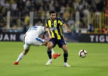 Fenerbahçe'ye yeni sol bek!